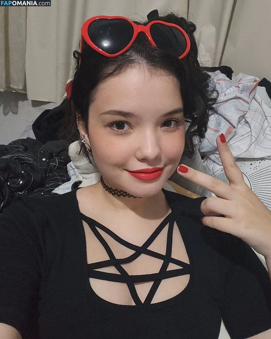 bellaplays / bellaplaysofficial Nudo OnlyFans  Foto trapelata #1