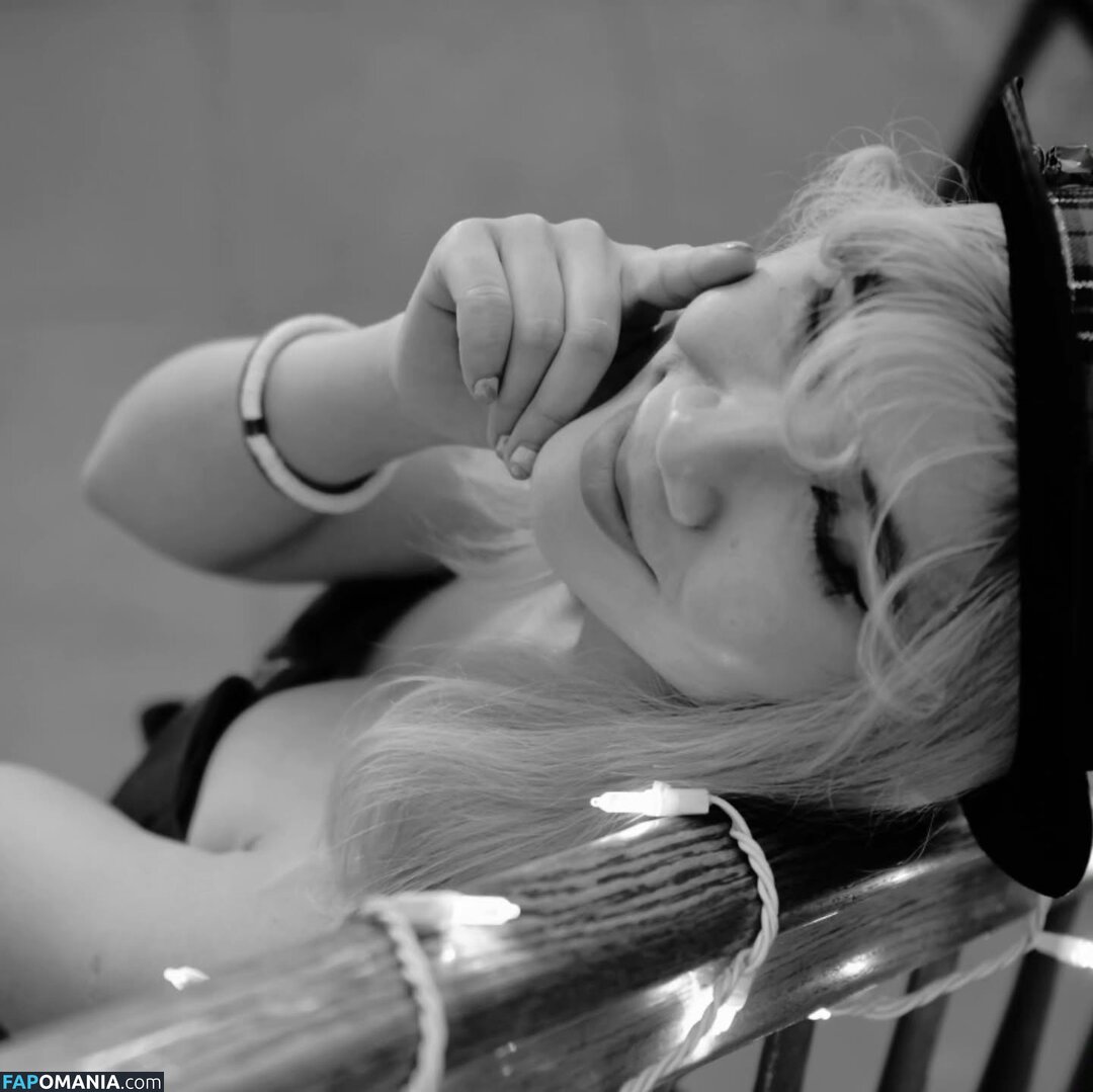 Aquentine / Bessy Q / Final Girlz / Justa Queen / Quynh Văn / _bessy.q_ Nudo OnlyFans  Foto trapelata #7