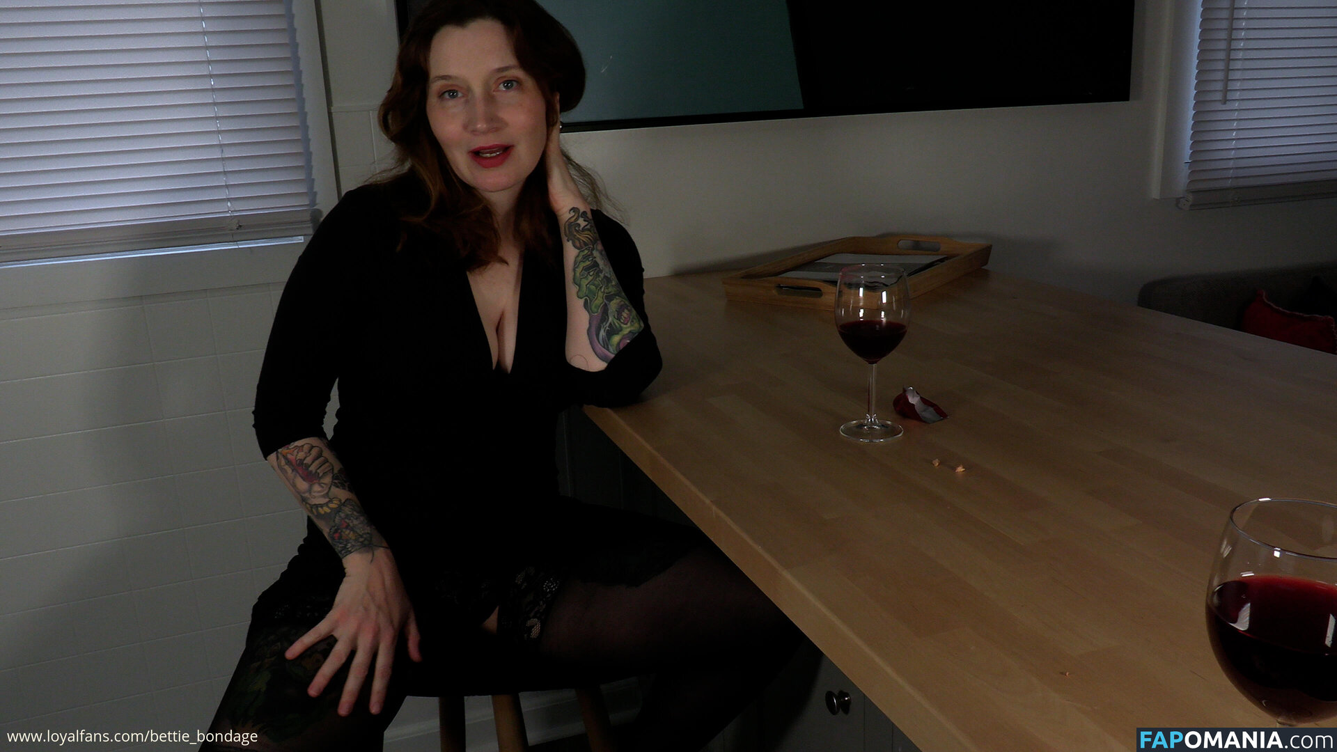 Bettie Bondage / __bettiebee / bettie_bondage Nudo OnlyFans  Foto trapelata #440