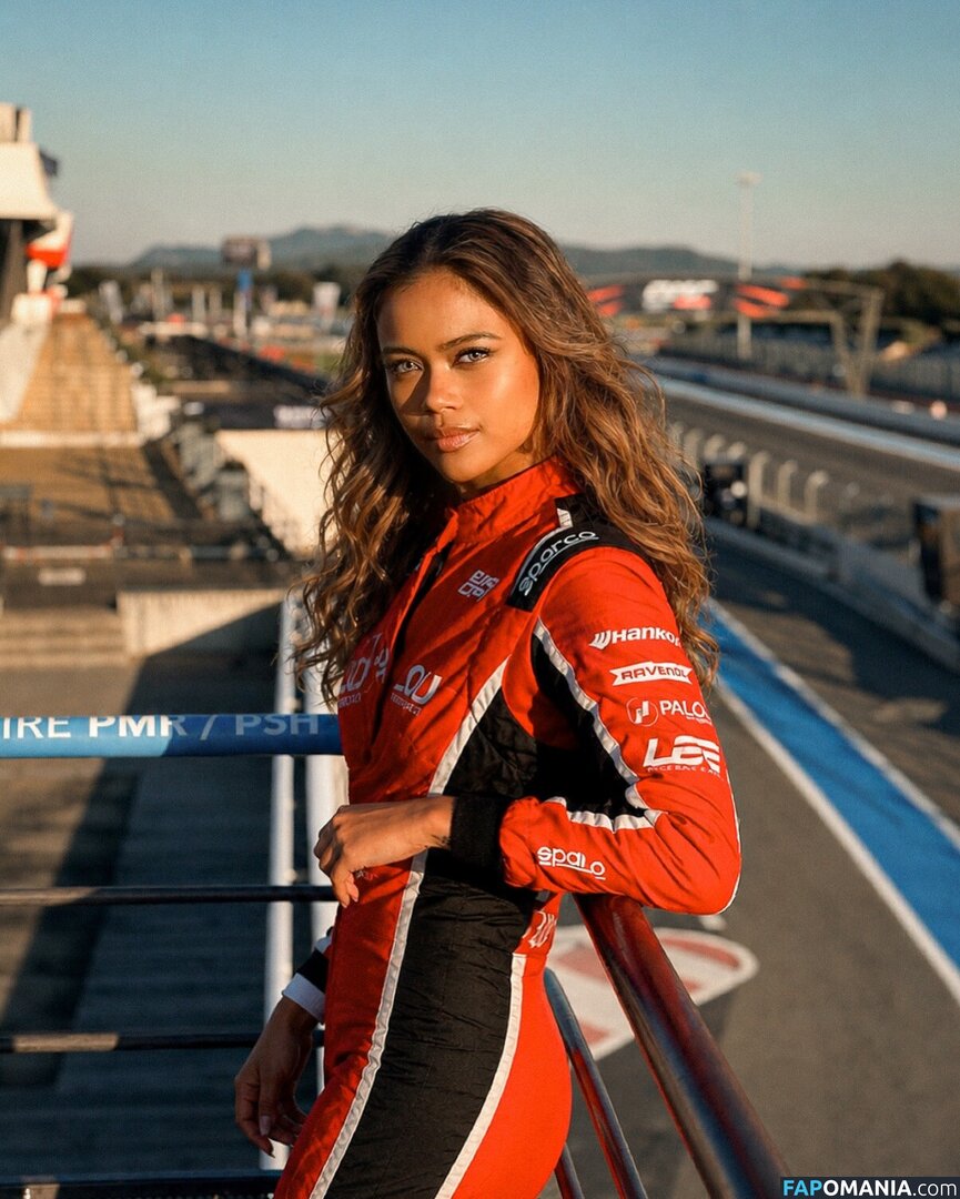 Bianca Bustamante / https: / racerbia Nudo OnlyFans  Foto trapelata #34