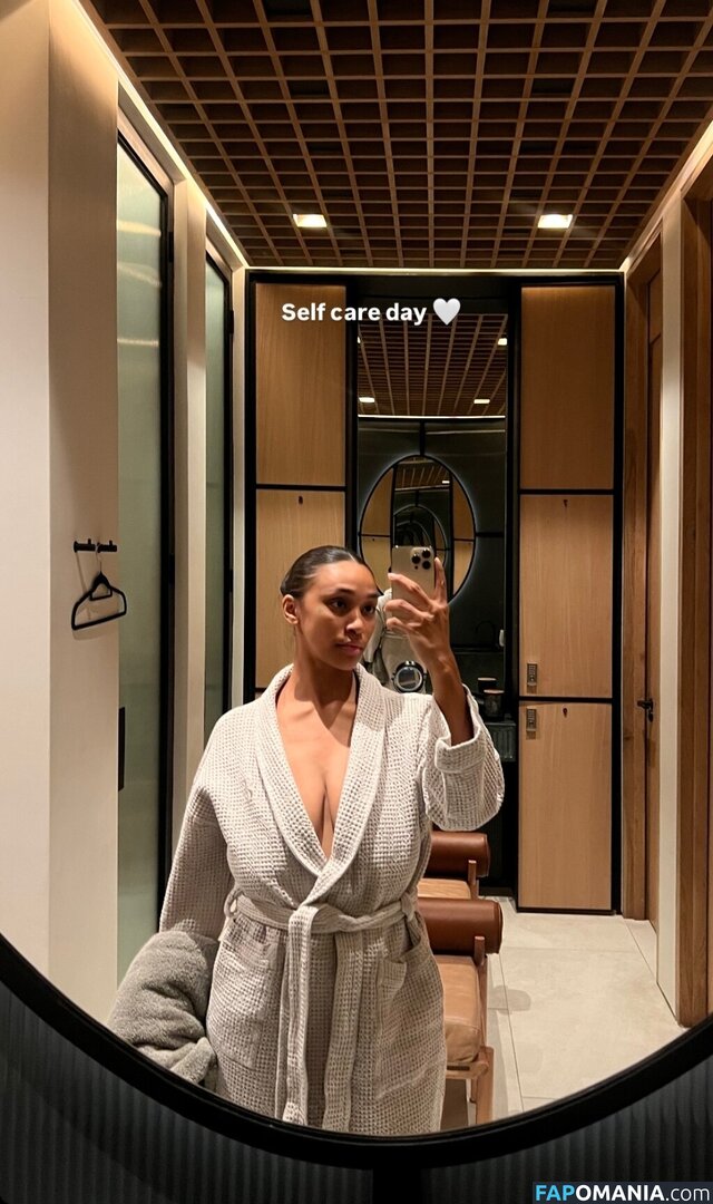 BigDD / Bigdiamondgirl, / Heyitsdiamondbaby / bigdiamondgirl Nudo OnlyFans  Foto trapelata #4