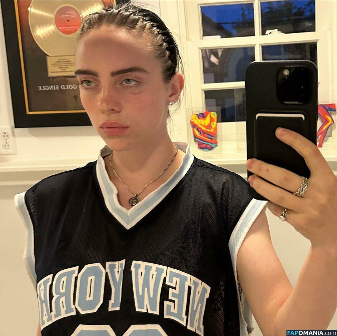 Billie Eilish / Fake / billeeilish / billieeilish Nudo OnlyFans  Foto trapelata #36