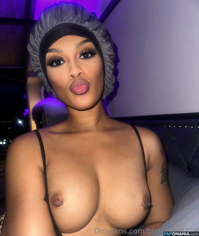 Melodic_Network_8958 / __Bombshell__ / bombshell.xx / bombshell228 Nudo OnlyFans  Foto trapelata #9