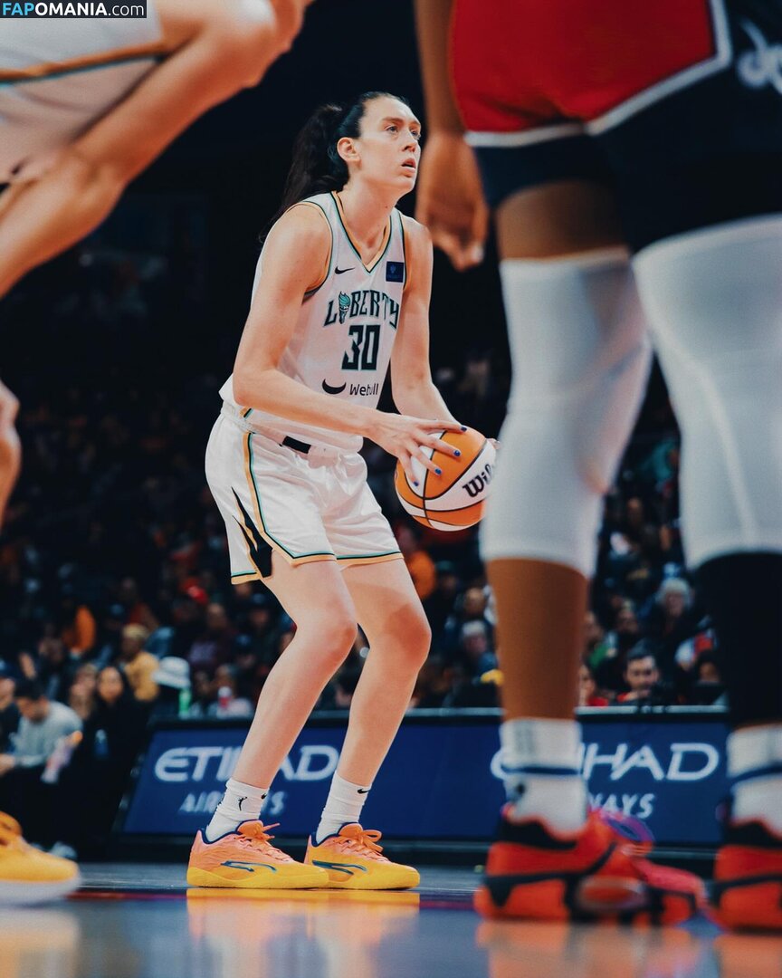 Breanna Stewart / WNBA Player / breannastewart30 Nudo OnlyFans  Foto trapelata #1
