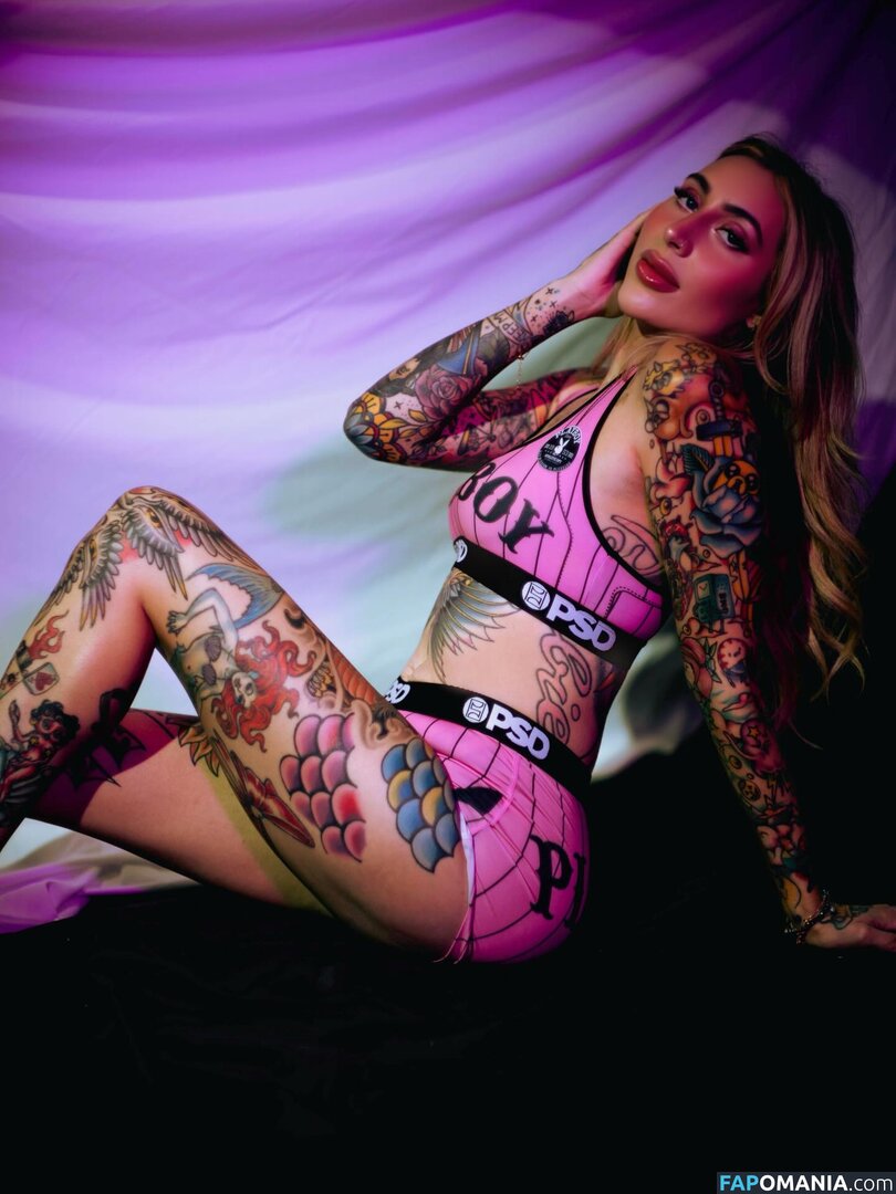 Brittnay Cedzich / brittnaypozen Nudo OnlyFans  Foto trapelata #2