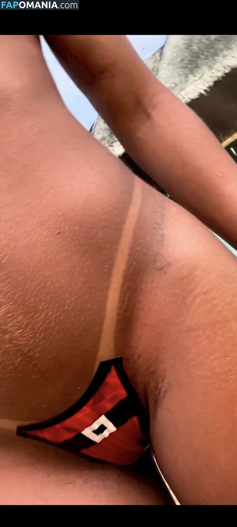 Bronzeamento Natural / biquini marquinha de fita / https: / lorynhadejery / terracodobronze / zer00um Nudo OnlyFans  Foto trapelata #2
