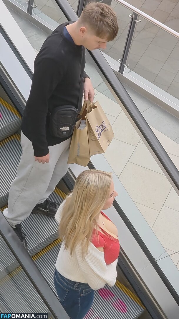 CANDID Boobs / bouncy / braless / cleavage / downblouse / jiggly Nudo OnlyFans  Foto trapelata #25