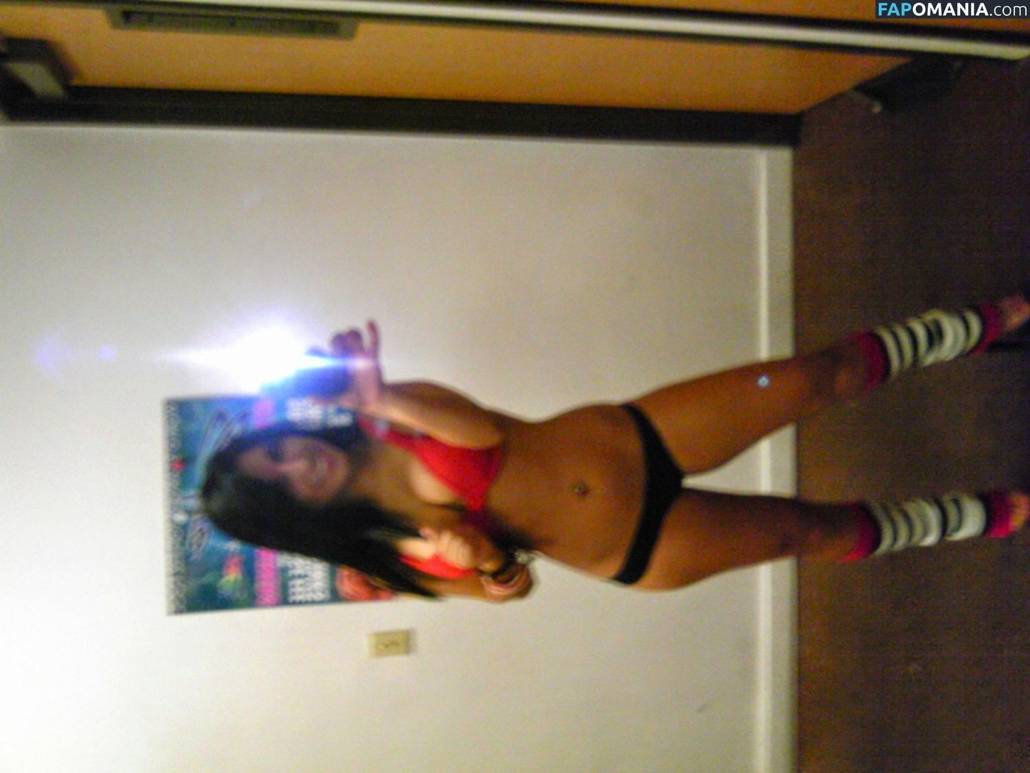 Carol / c.a.r.o.l.b / carolhot69 / carolinnx Nudo OnlyFans  Foto trapelata #20