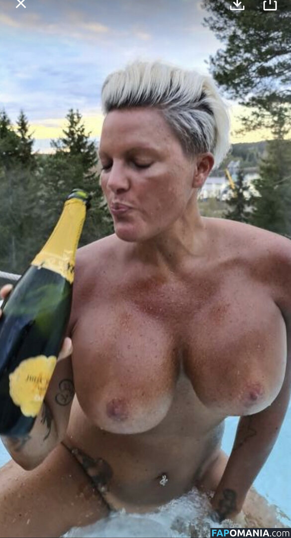 Caroline Öberg / carrooberg Nudo OnlyFans  Foto trapelata #6