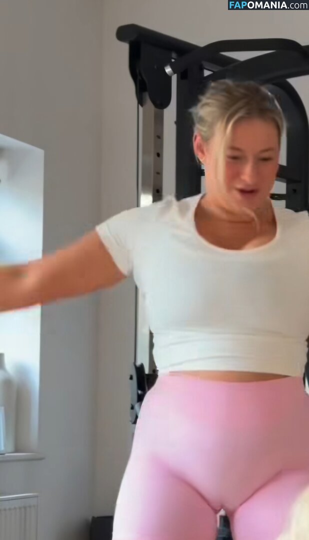 Carys Whittaker / busybeecarys / carys.whittaker Nudo OnlyFans  Foto trapelata #32