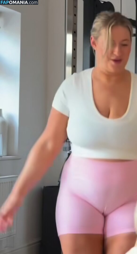 Carys Whittaker / busybeecarys / carys.whittaker Nudo OnlyFans  Foto trapelata #35