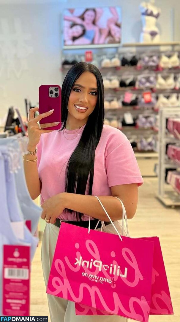 Cecilia Rossell / ceciliarossellhn Nudo OnlyFans  Foto trapelata #19