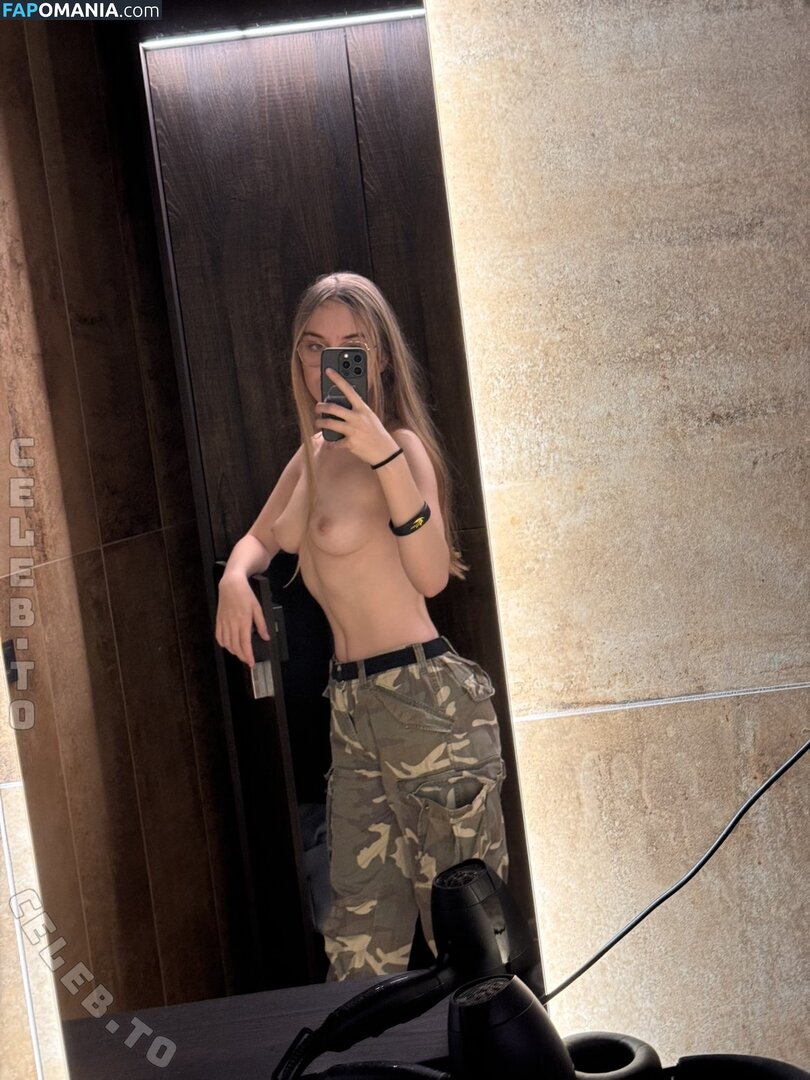 Celineiswyld / ilovee39m5 Nudo OnlyFans  Foto trapelata #11