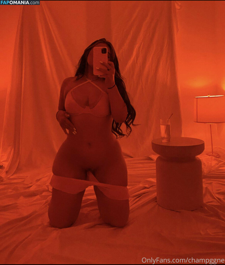 Champagne / Champggne Nudo OnlyFans  Foto trapelata #2