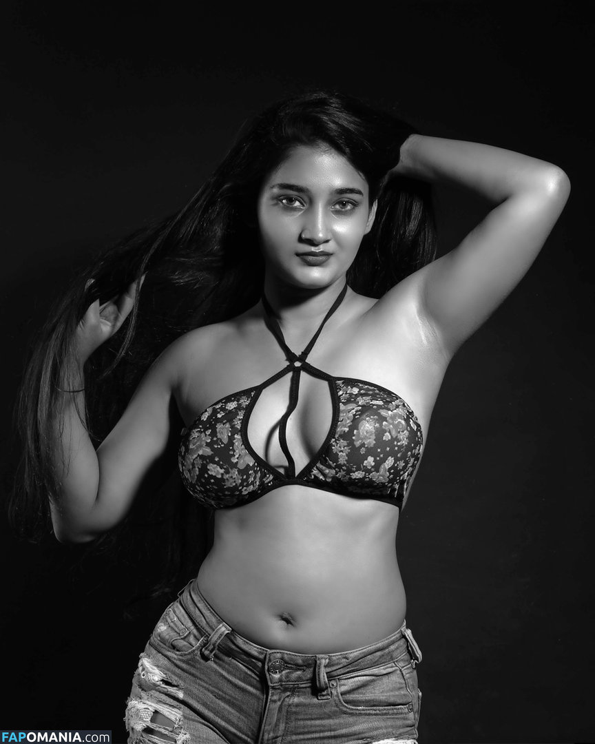 Chandrika Desai / Chandrika Passionica Nudo OnlyFans  Foto trapelata #46
