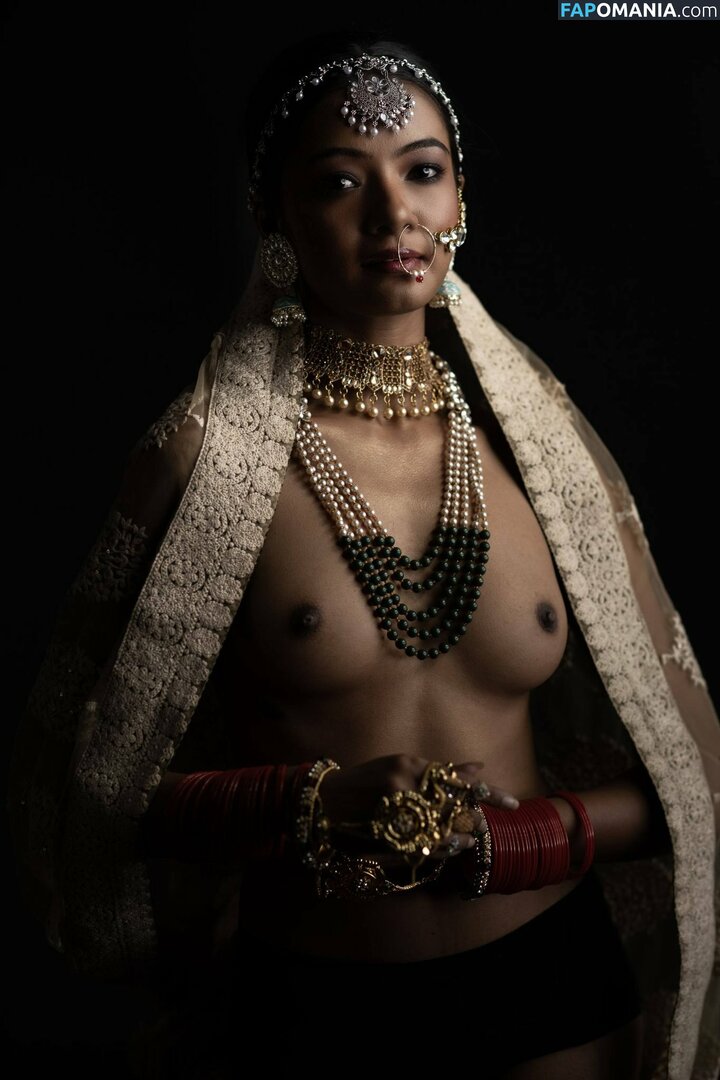 Chandrika Desai / Chandrika Passionica Nudo OnlyFans  Foto trapelata #513