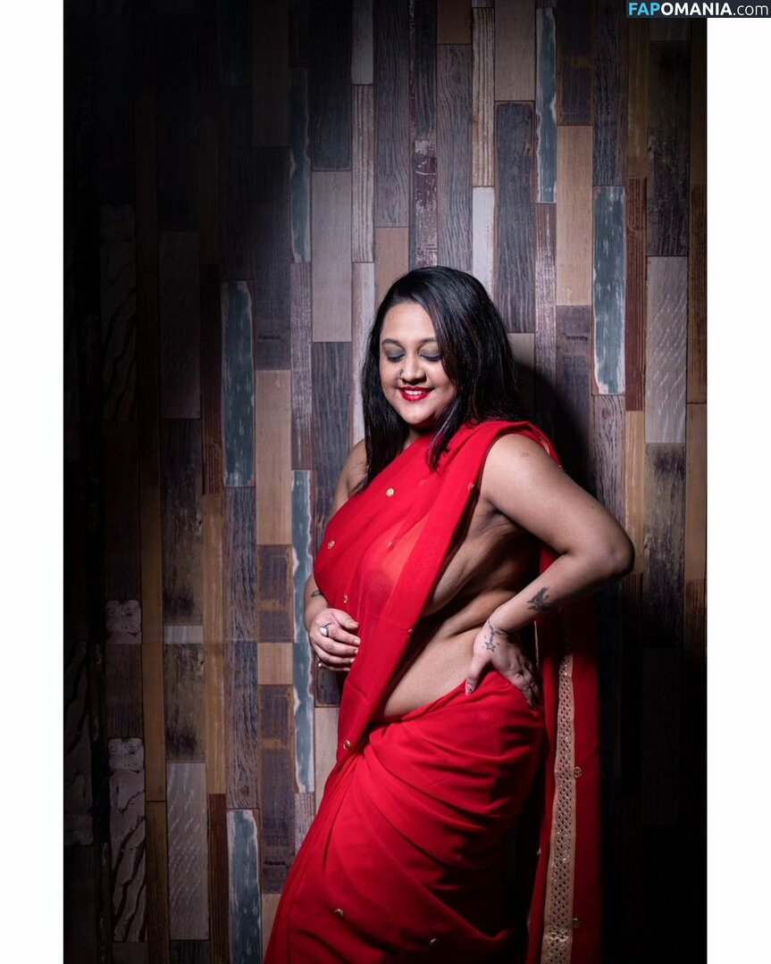 Chandrika Desai / Chandrika Passionica Nudo OnlyFans  Foto trapelata #1117