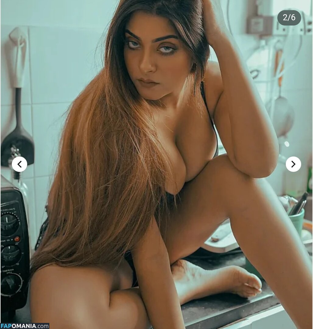 Chandrika Desai / Chandrika Passionica Nudo OnlyFans  Foto trapelata #1173