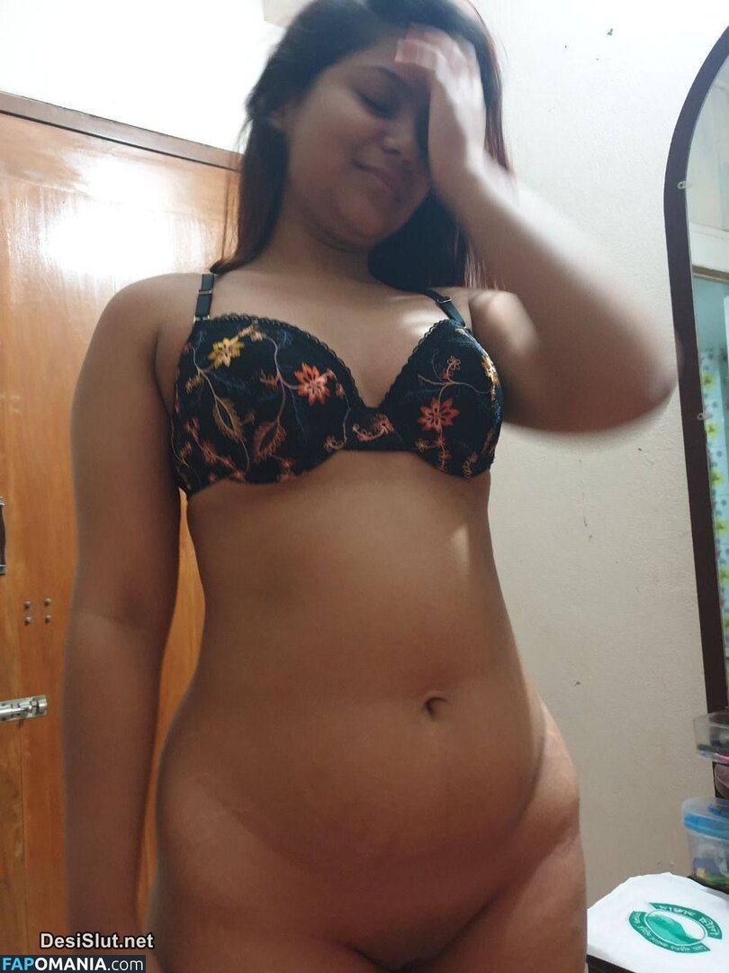 Chandrika Desai / Chandrika Passionica Nudo OnlyFans  Foto trapelata #1215