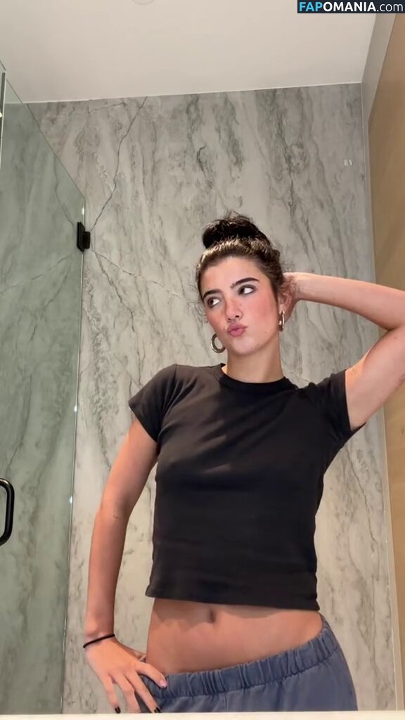 Charli D'Amelio / Charli Damelio / charlidamelio / charliesdamelio Nudo OnlyFans  Foto trapelata #344