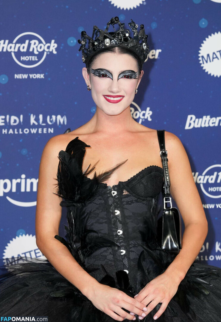 Charli D'Amelio / Charli Damelio / charlidamelio / charliesdamelio Nudo OnlyFans  Foto trapelata #1497