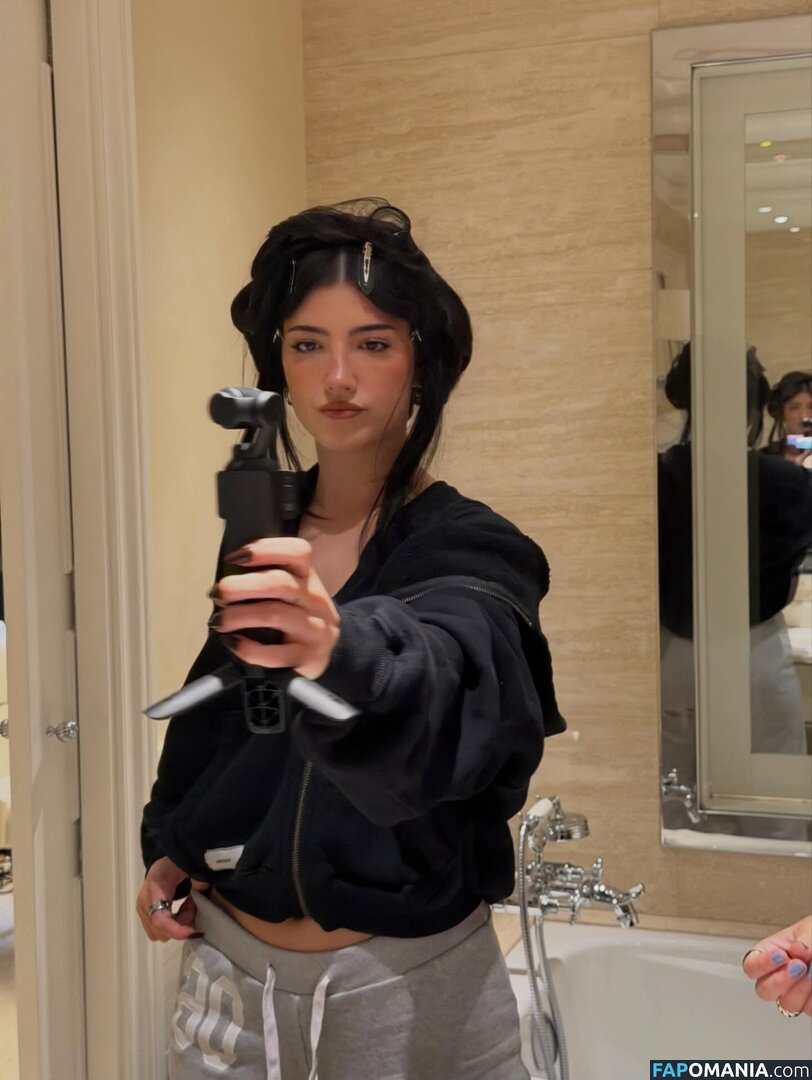 Charli D'Amelio / Charli Damelio / charlidamelio / charliesdamelio Nudo OnlyFans  Foto trapelata #1612