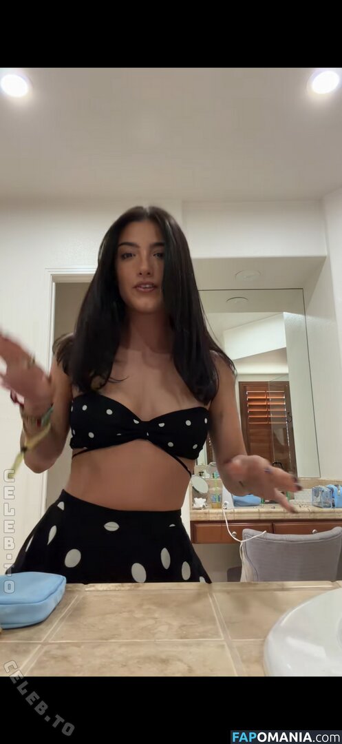 Charli D'Amelio / Charli Damelio / charlidamelio / charliesdamelio Nudo OnlyFans  Foto trapelata #1658