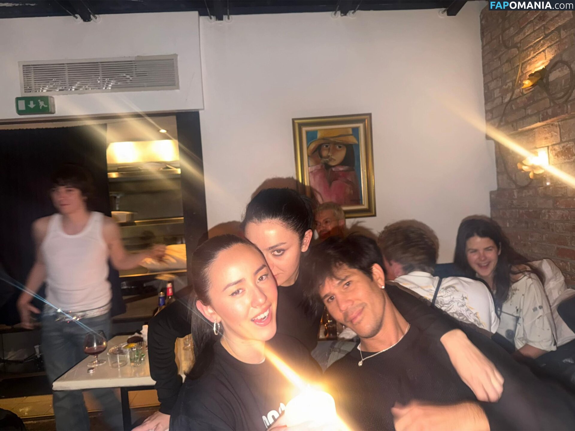 Charli XCX / charli_xcx / charlignarly / charlixcx / https: Nudo OnlyFans  Foto trapelata #1297