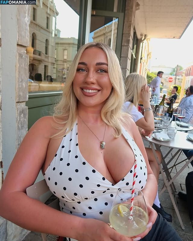 chloemoriondo / https: Nudo OnlyFans  Foto trapelata #2
