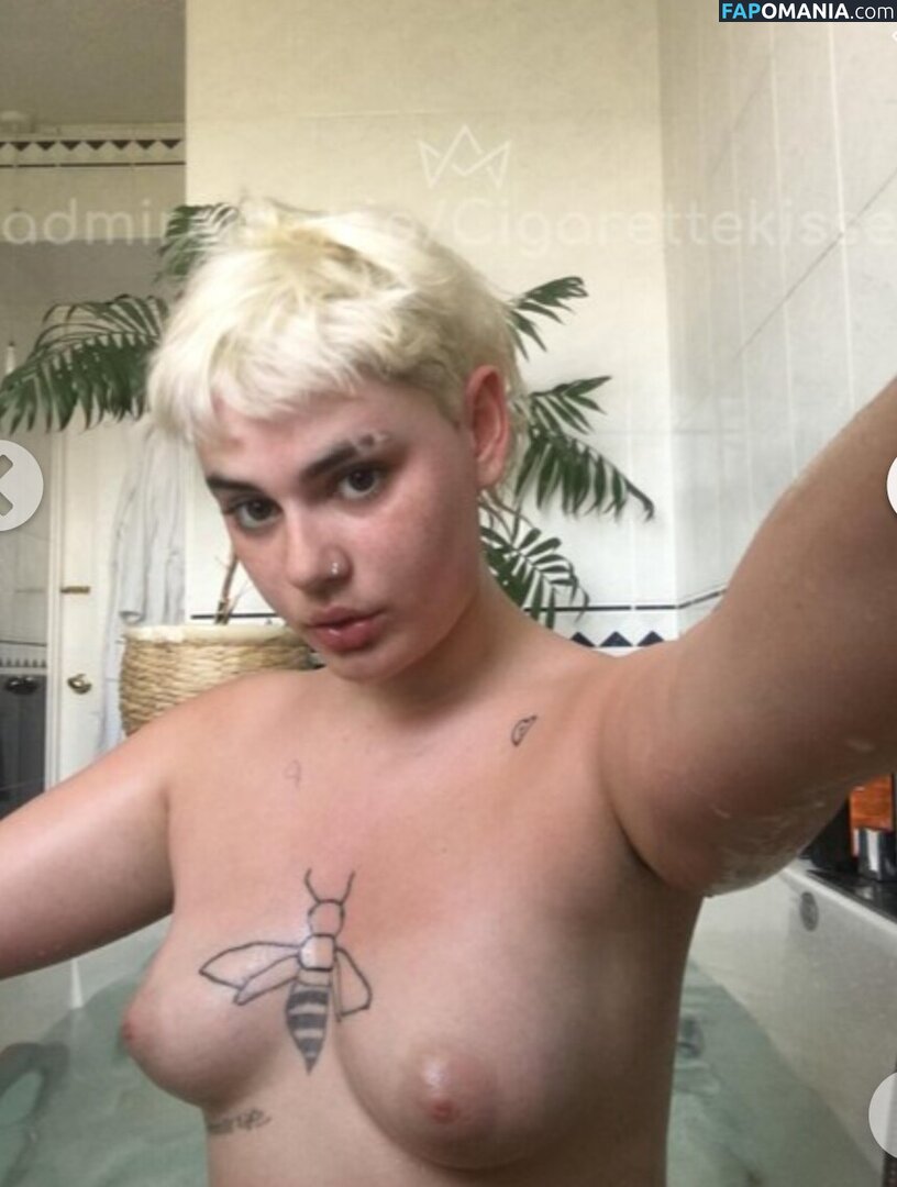 Sexlesspistols / cigarettekisses Nudo OnlyFans  Foto trapelata #1