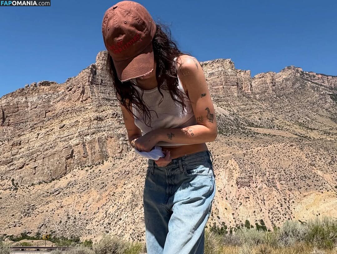 Claire Cottrill / Clairo Nudo OnlyFans  Foto trapelata #77