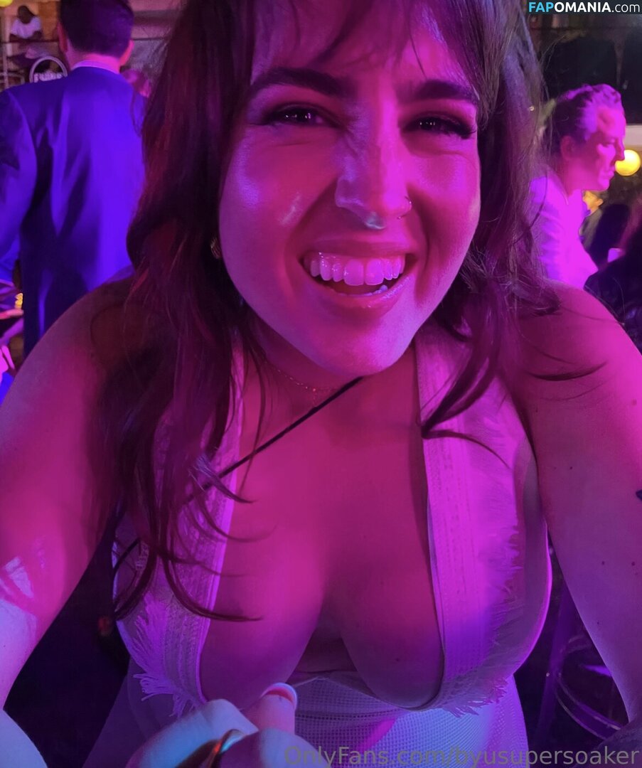 Boob Dylan / Colorado standup comedian / Coriinthehaus / byusupersoaker / cori dech Nudo OnlyFans  Foto trapelata #4