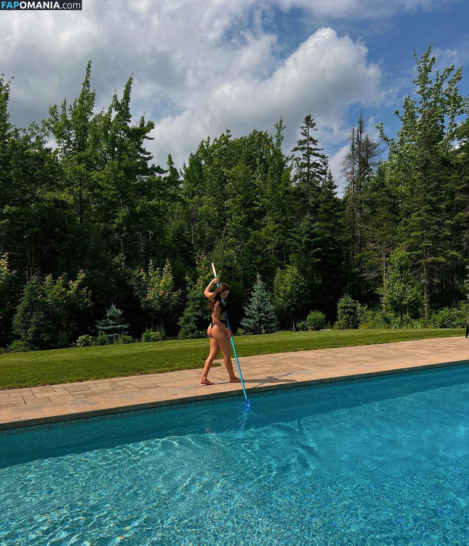 Courtney Sarault / court_sarault / courtsarault / https: Nudo OnlyFans  Foto trapelata #15