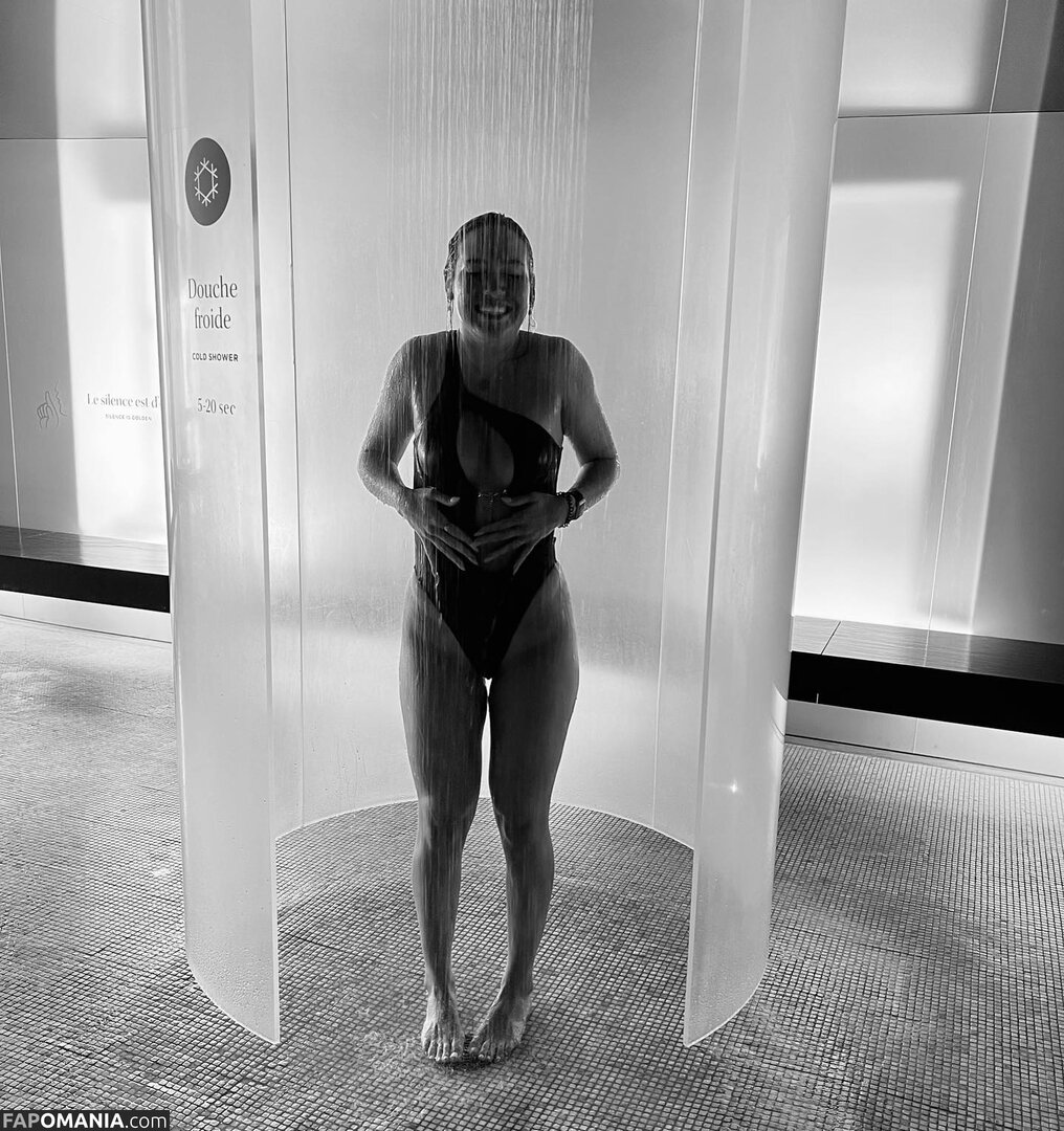 Courtney Sarault / court_sarault / courtsarault / https: Nudo OnlyFans  Foto trapelata #18