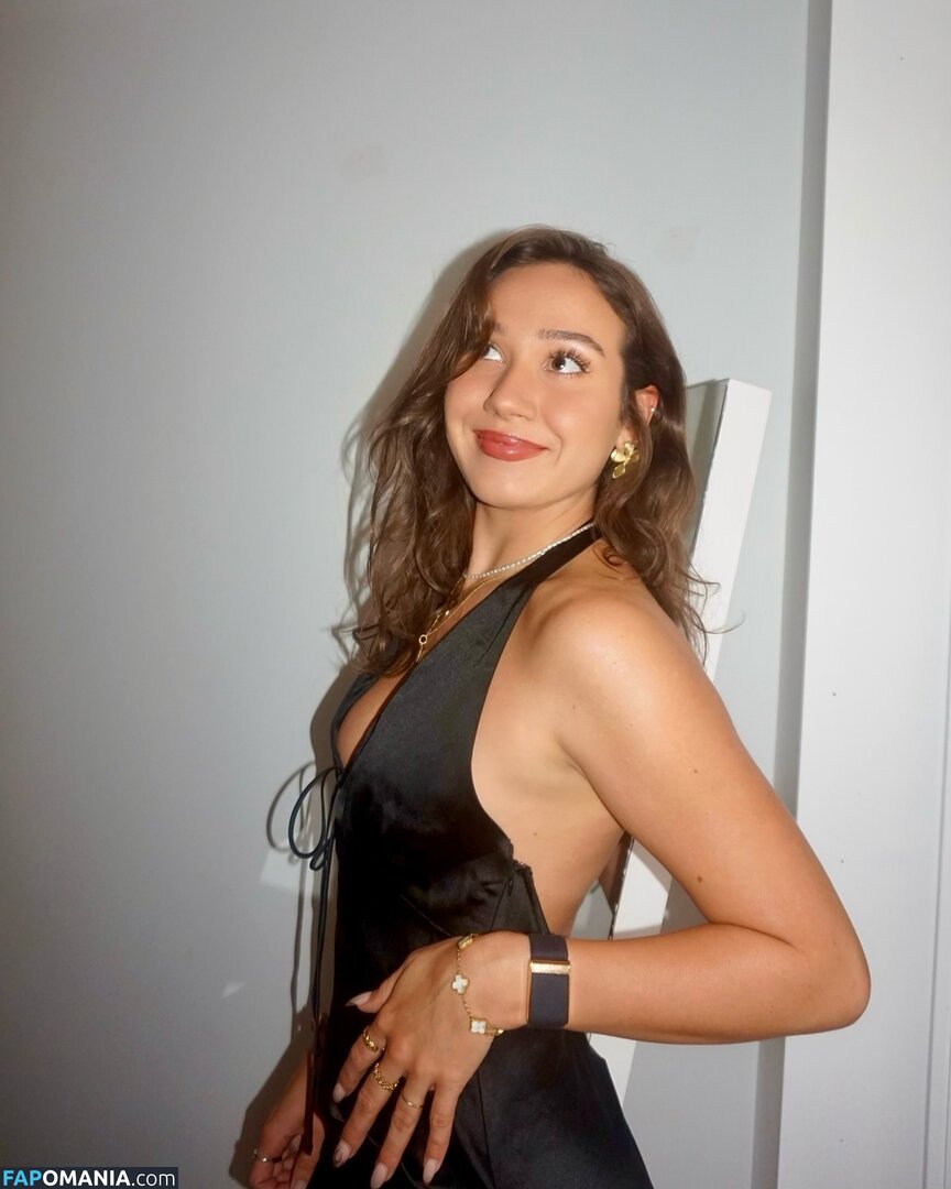Courtney Sarault / court_sarault / courtsarault / https: Nudo OnlyFans  Foto trapelata #27