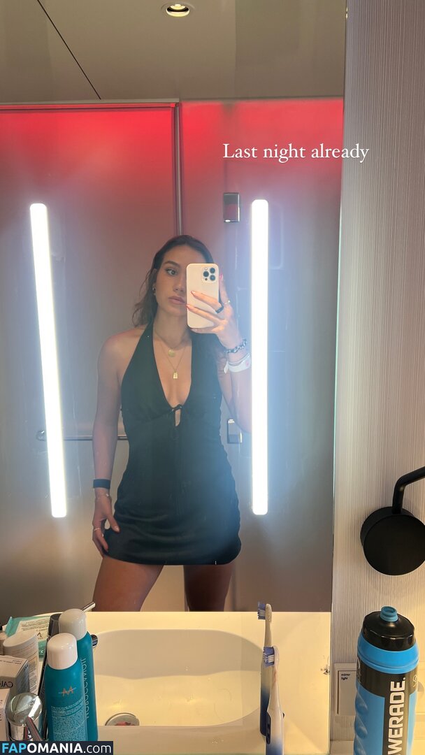 Courtney Sarault / court_sarault / courtsarault / https: Nudo OnlyFans  Foto trapelata #29