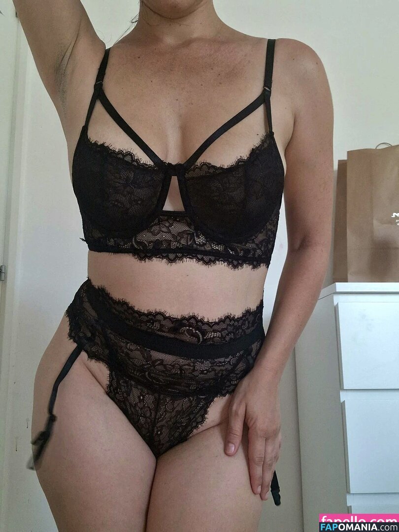 Cuckold_wife93 / cuckold_wife_93 / https: Nudo OnlyFans  Foto trapelata #4