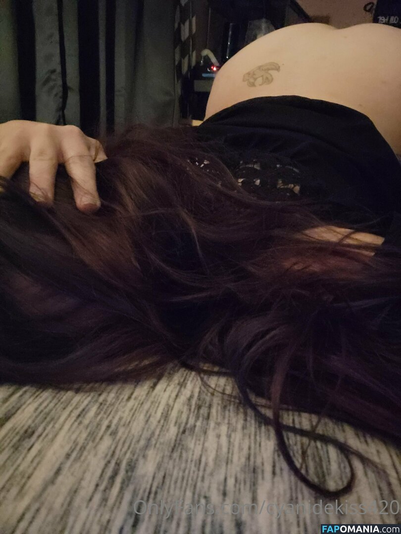 cyanidekiss420 / samanthaxcyanide Nudo OnlyFans  Foto trapelata #2