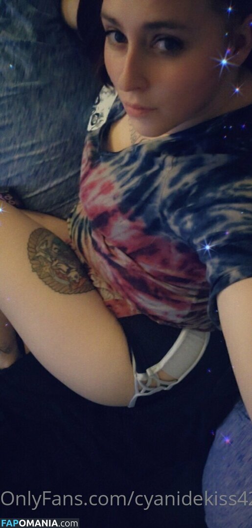 cyanidekiss420 / samanthaxcyanide Nudo OnlyFans  Foto trapelata #22