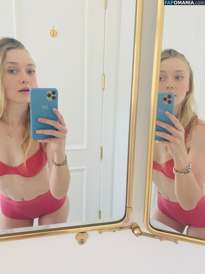 Dakota Fanning / dakotafanning Nudo OnlyFans  Foto trapelata #4