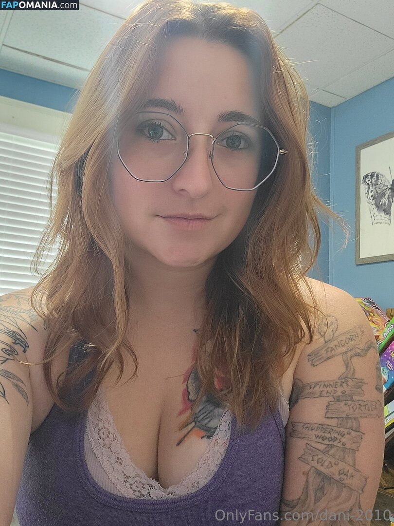 dani-2010 / dani_j2010 Nudo OnlyFans  Foto trapelata #6