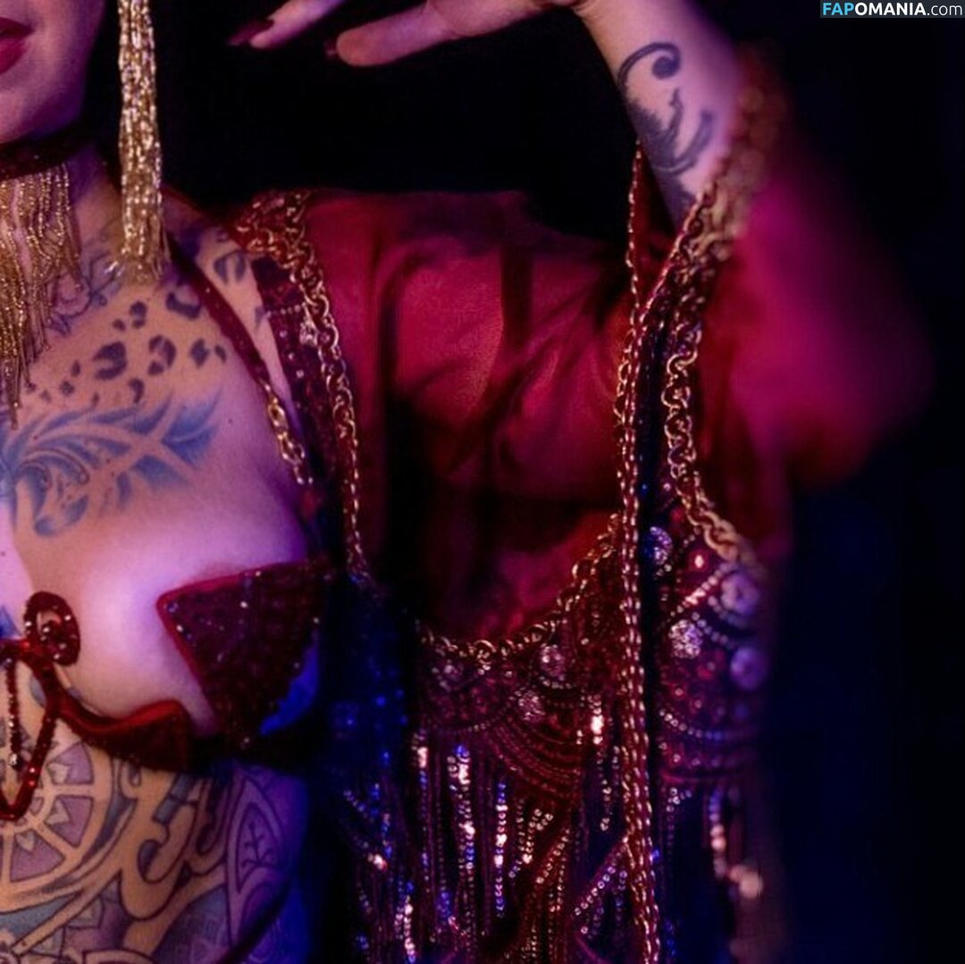 Danielle Colby Nudo Foto trapelata #81