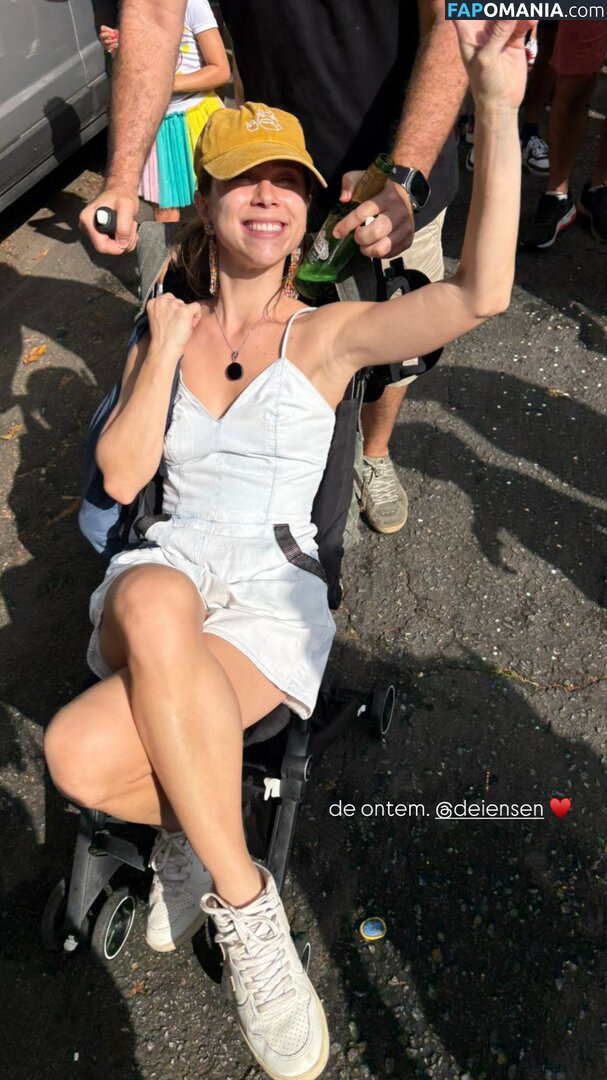 Daphne Bozaski / daphnebozaski Nudo OnlyFans  Foto trapelata #11