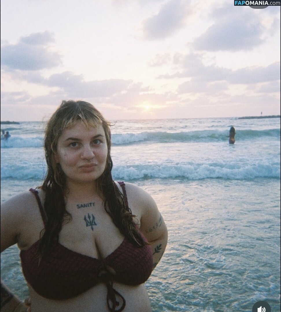 Daryna Altman / daryna.altman / darynaaltman / https: Nudo OnlyFans  Foto trapelata #2