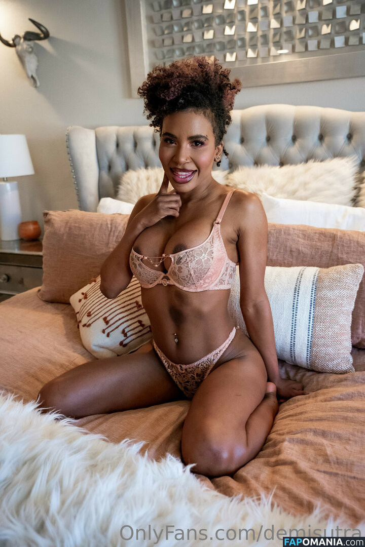 Demi Sutra / DemiSutra Nudo OnlyFans  Foto trapelata #181