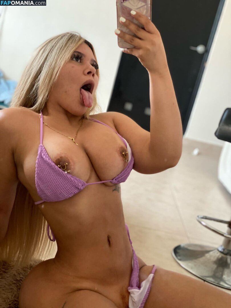 Desiree Gonzalez / Dezii G / Dezii Gonzalez / desireegonzaleznoguera / deziigonzalezoficial / https: Nudo OnlyFans  Foto trapelata #50