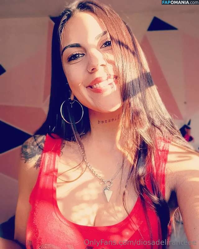 Tefii / diosadeliranteee Nudo OnlyFans  Foto trapelata #3