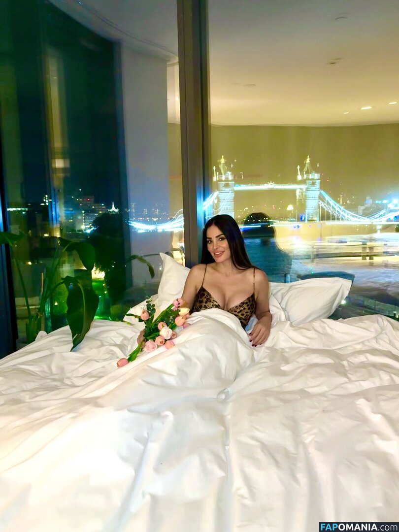 Dominique Hourani / DominiqueHorani / dominiquehourani / https: Nudo OnlyFans  Foto trapelata #5