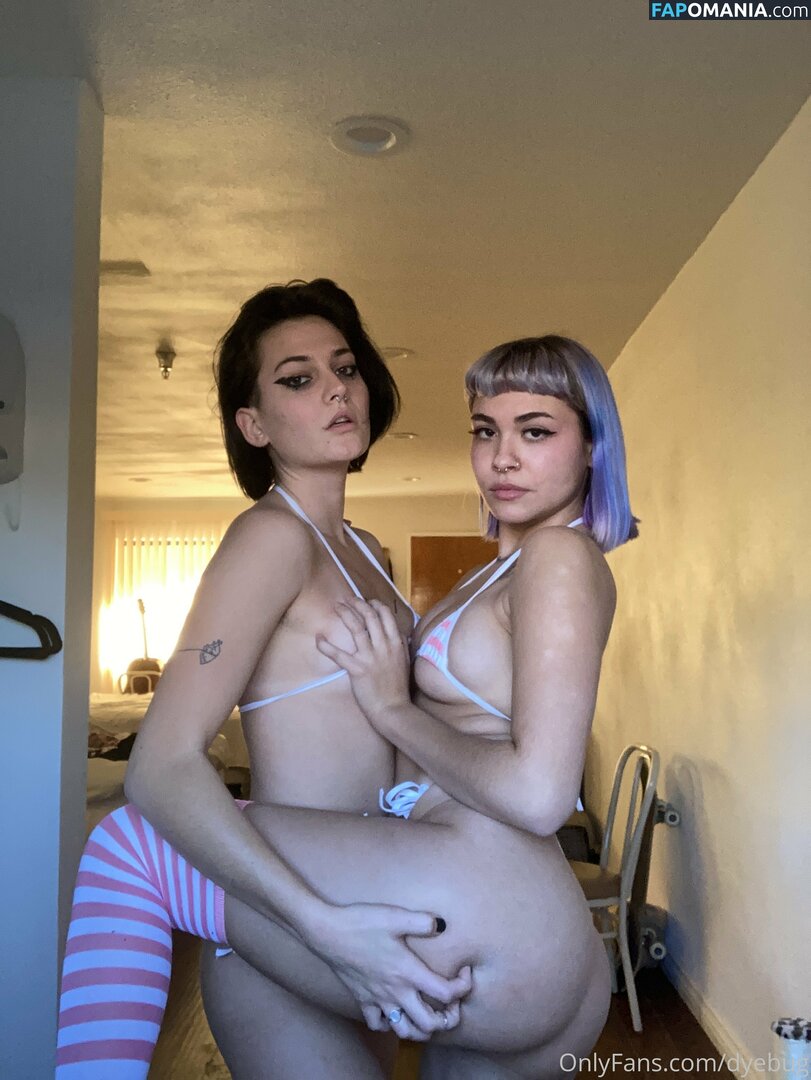 dyebug / dyebugcos / dyeebug Nudo OnlyFans  Foto trapelata #36