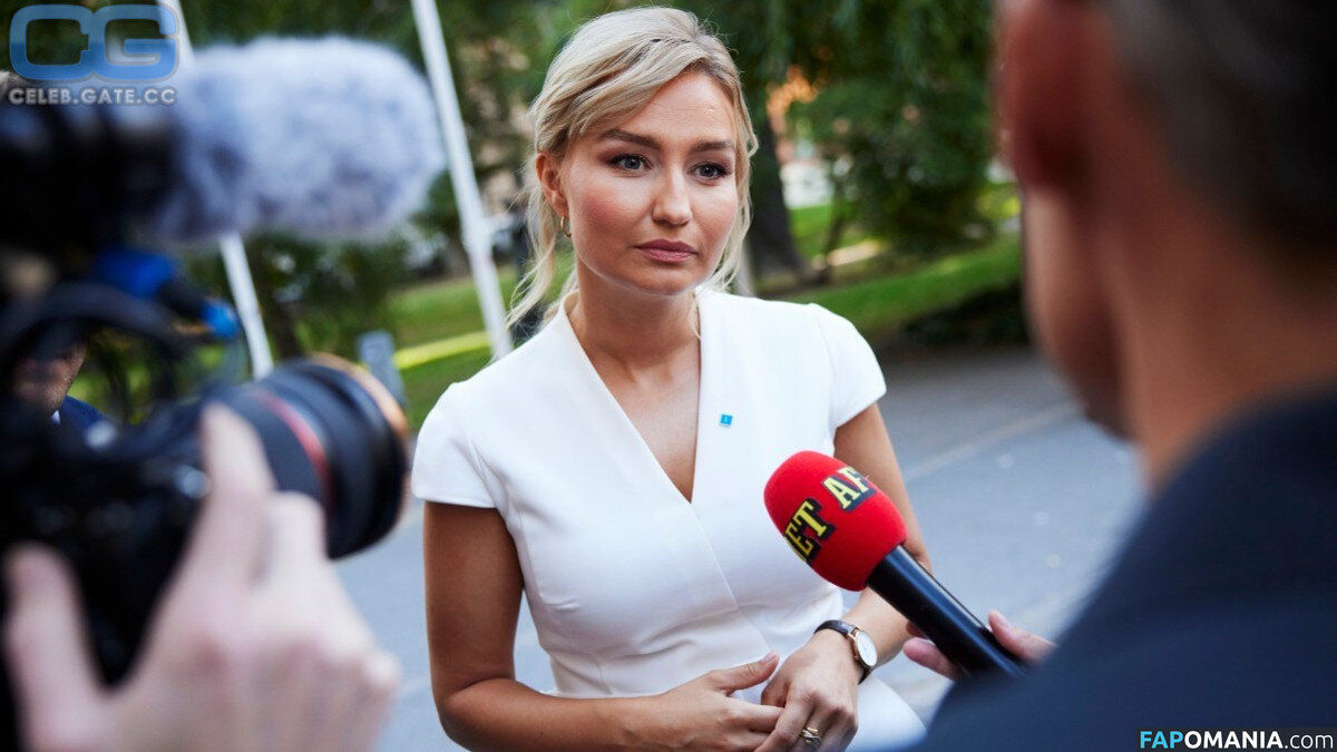 Ebba Busch Nudo OnlyFans  Foto trapelata #2